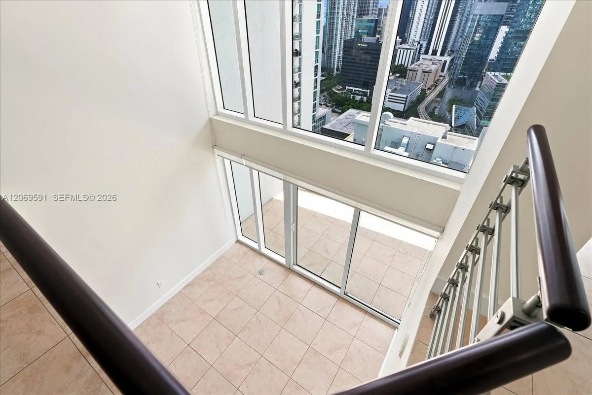 41 SE 5th St # 1908, Miami, FL 33131 photo 11