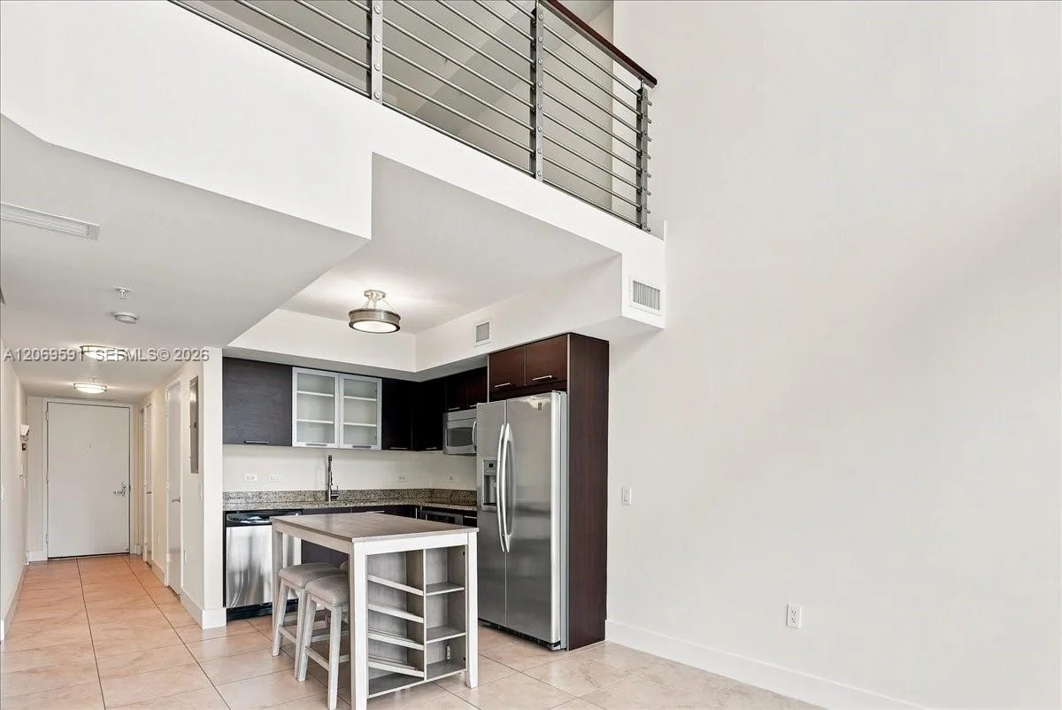 41 SE 5th St # 1908, Miami, FL 33131 photo 2