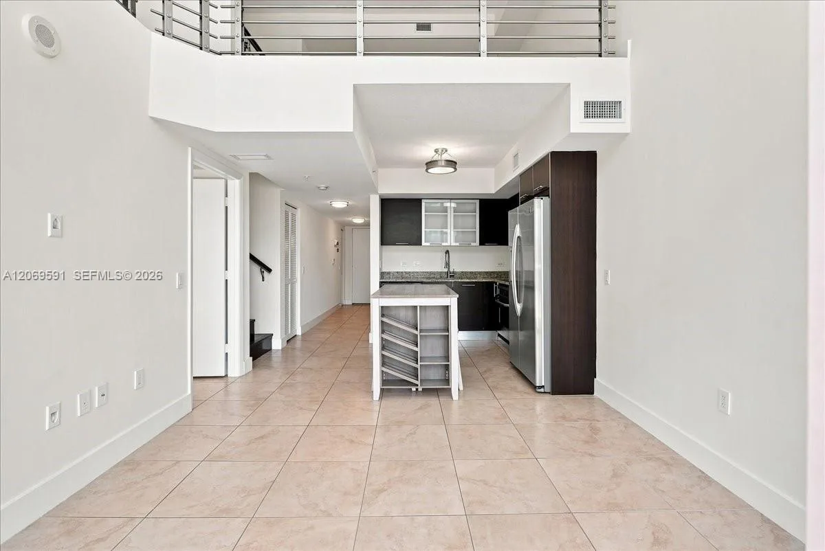 41 SE 5th St # 1908, Miami, FL 33131 photo 7