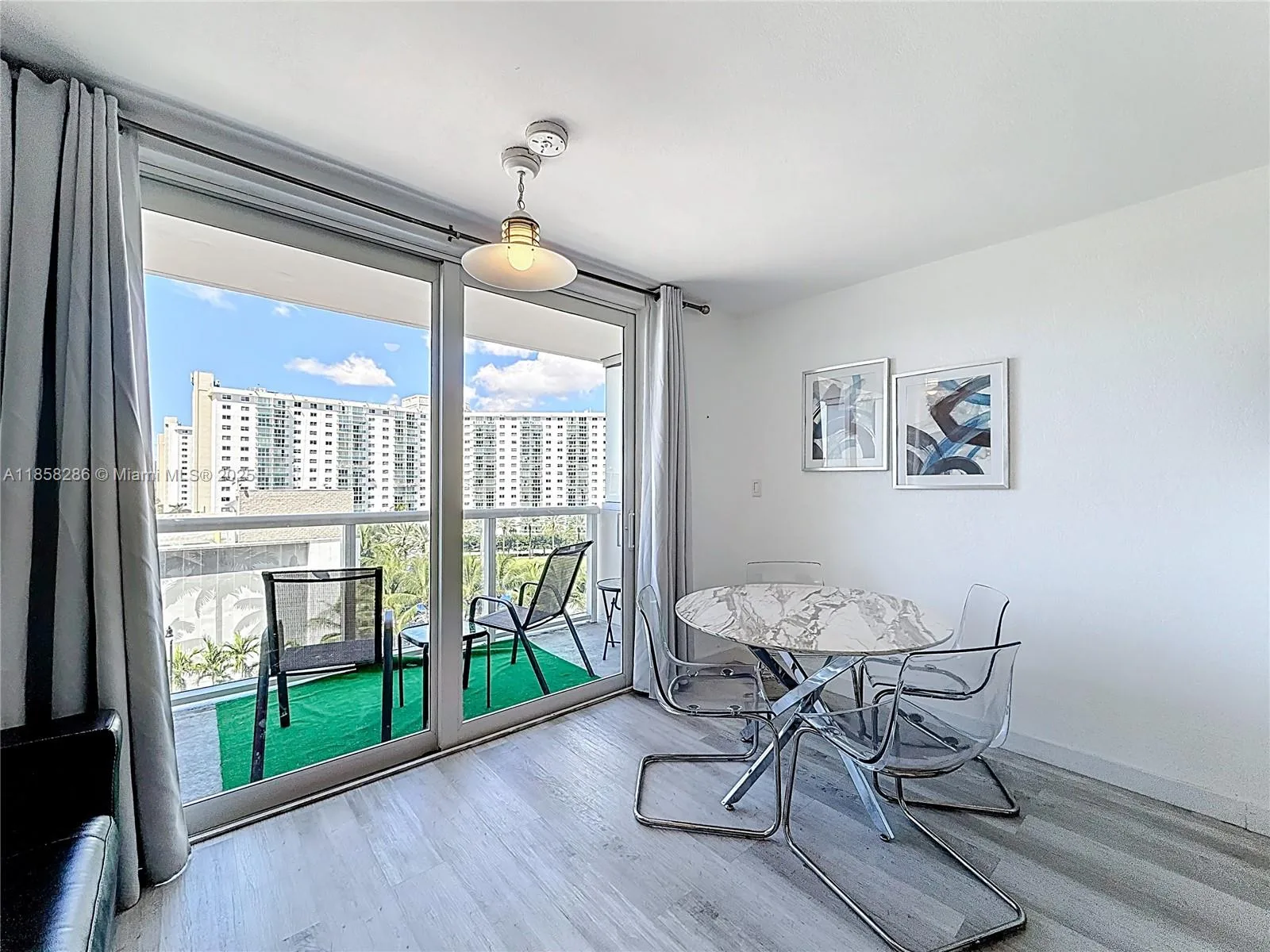 19201 Collins Ave # 636, Sunny Isles Beach, FL 33160 photo 11