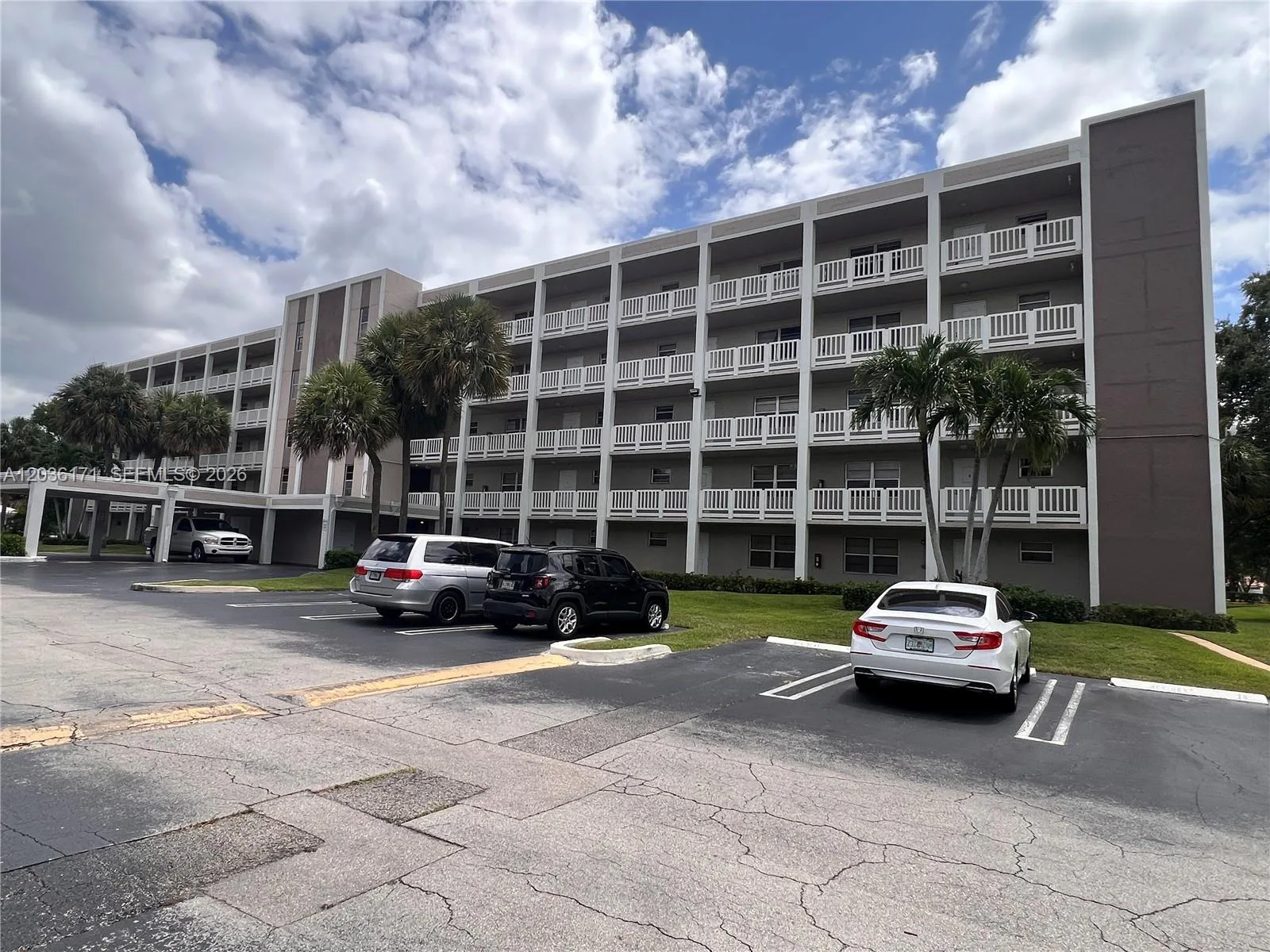 1075 Riverside Dr # 505, Coral Springs, FL 33071