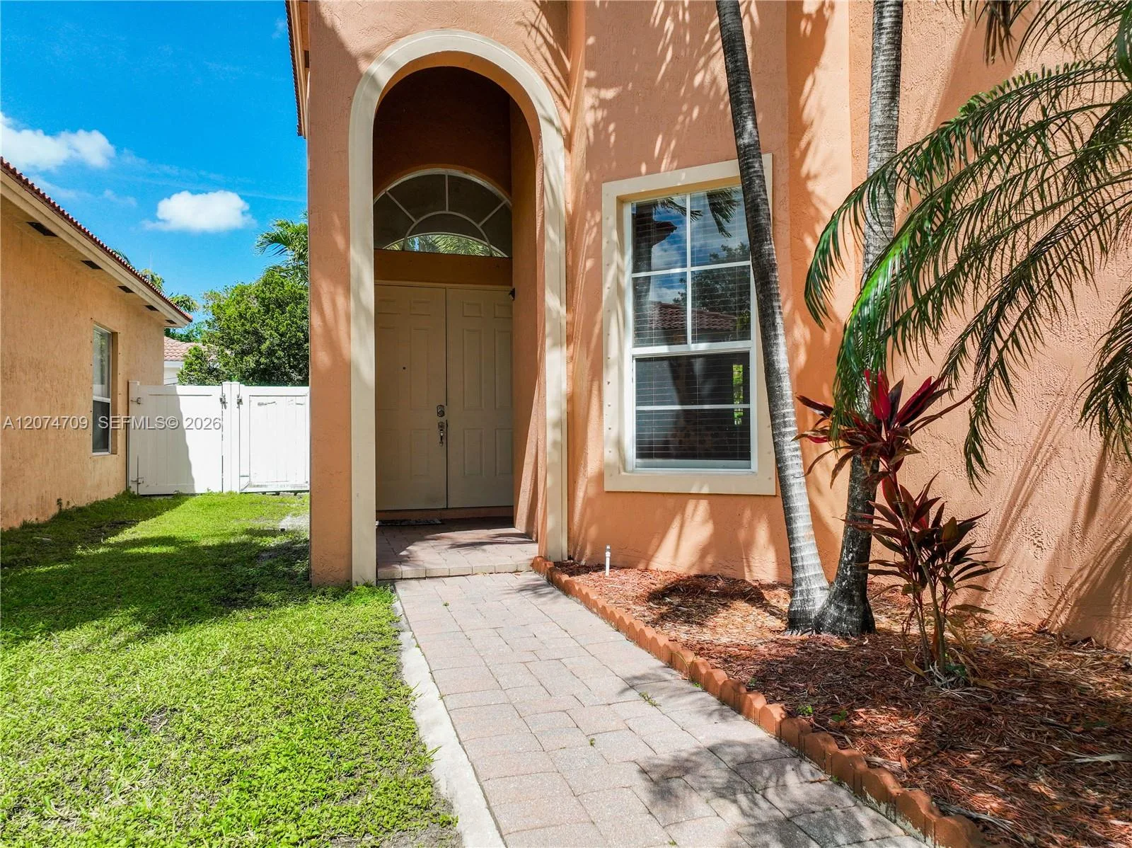 2215 Portofino Ave, Homestead, FL 33033 photo 3