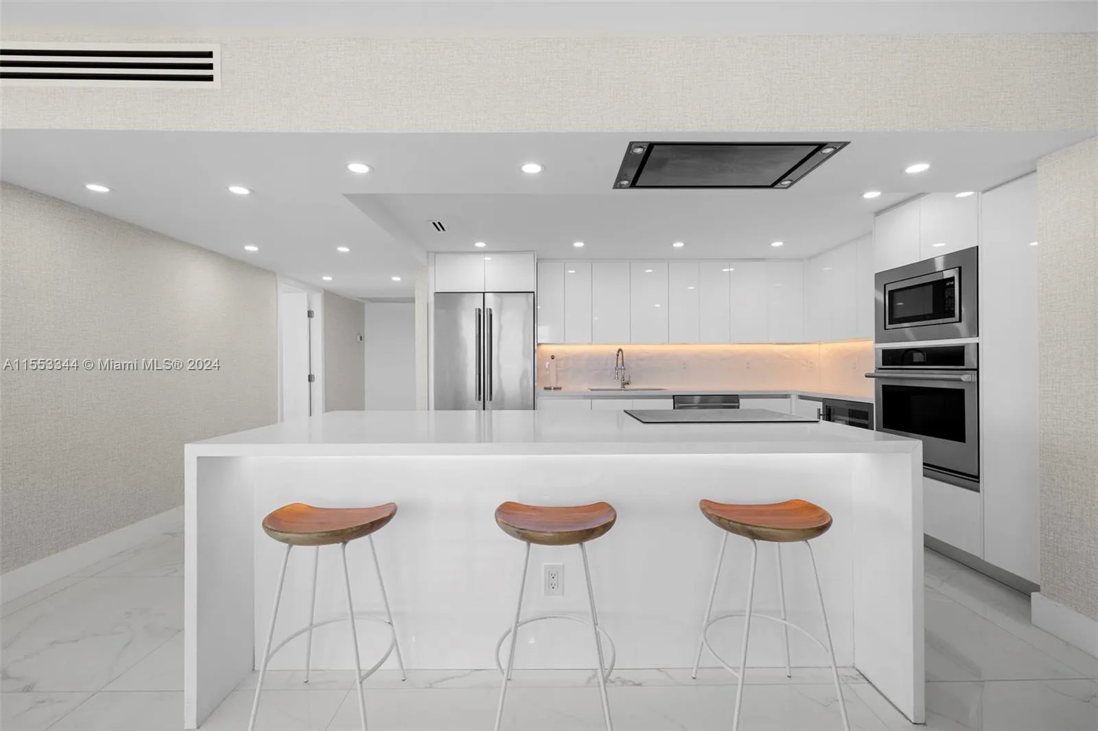 5151 Collins Ave # 1527, Miami Beach, FL 33140 photo 10