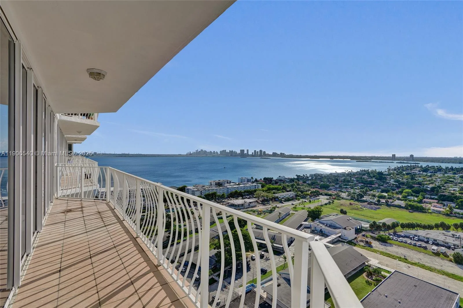 7601 E Treasure Dr # PH102, North Bay Village, FL 33141 photo 3