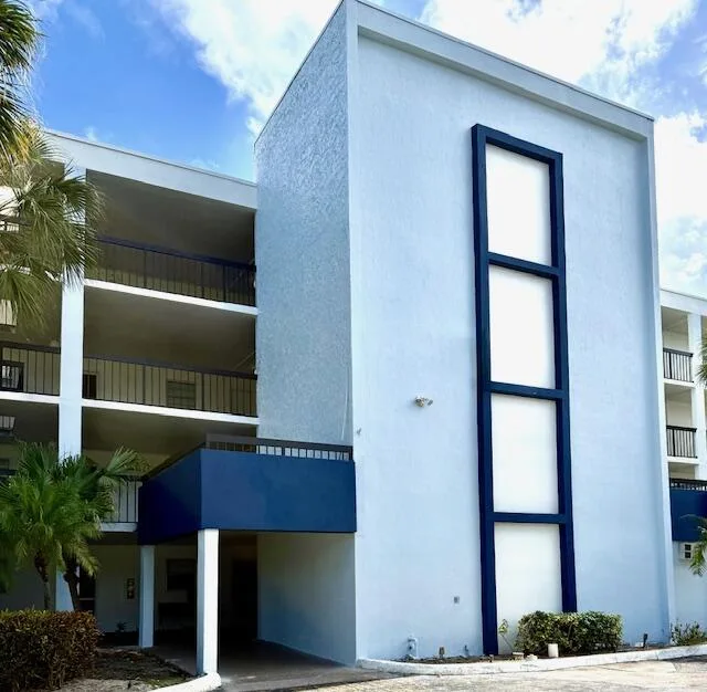 6200 NW 2ND Avenue # 316, Boca Raton, FL 33487