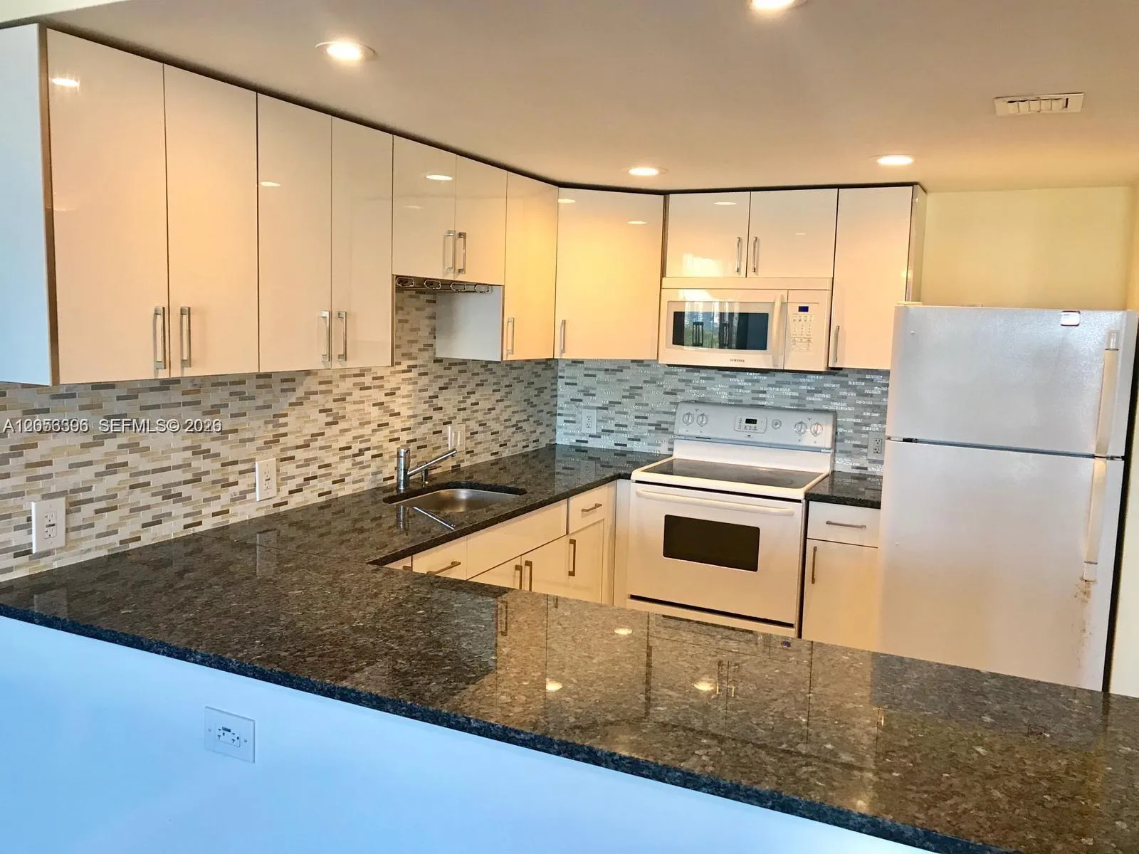 13155 Ixora Ct # 907, North Miami, FL 33181