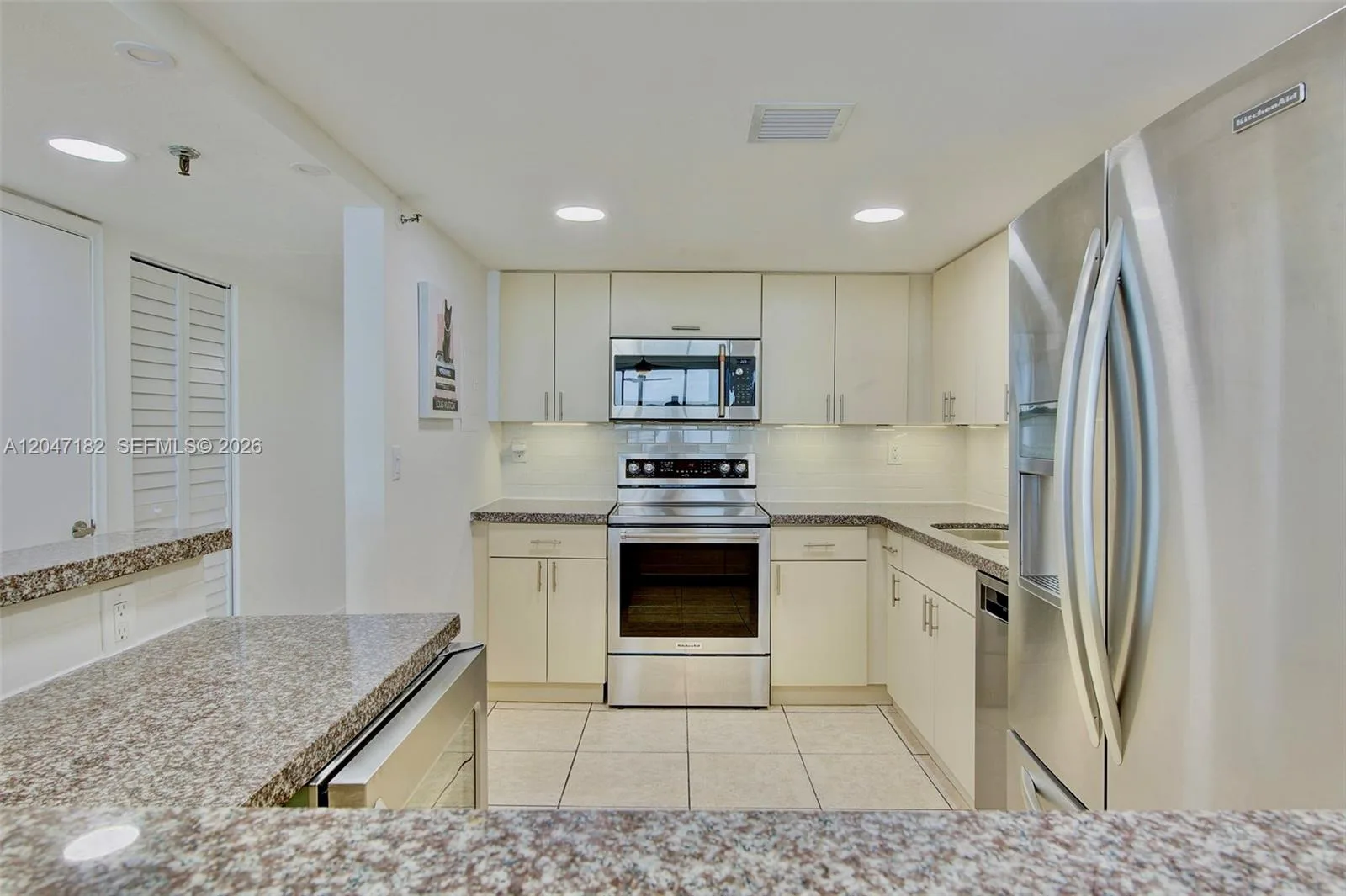 20850 San Simeon Way # 506-5, Miami, FL 33179 photo 4