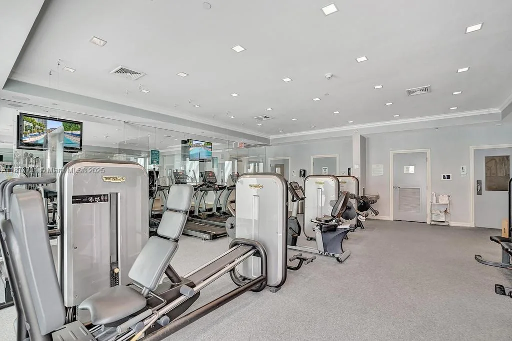 150 Sunny Isles Blvd # 1-1606, Sunny Isles Beach, FL 33160 photo 10