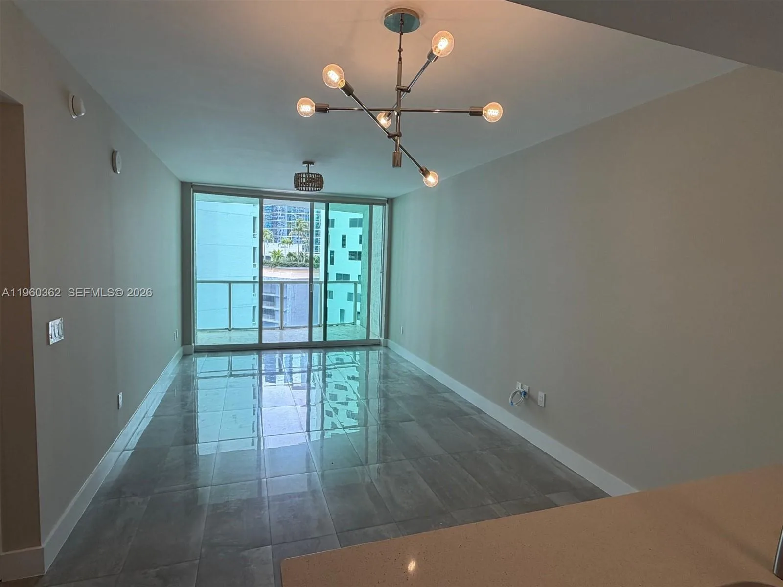218 SE 14th St # 1406, Miami, FL 33131