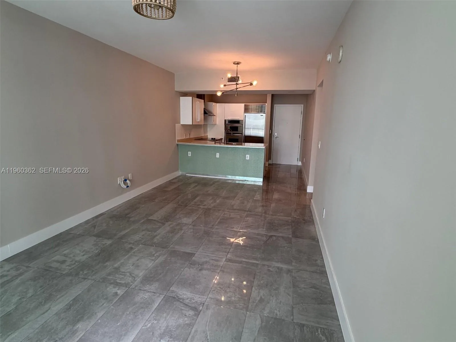 218 SE 14th St # 1406, Miami, FL 33131 photo 3