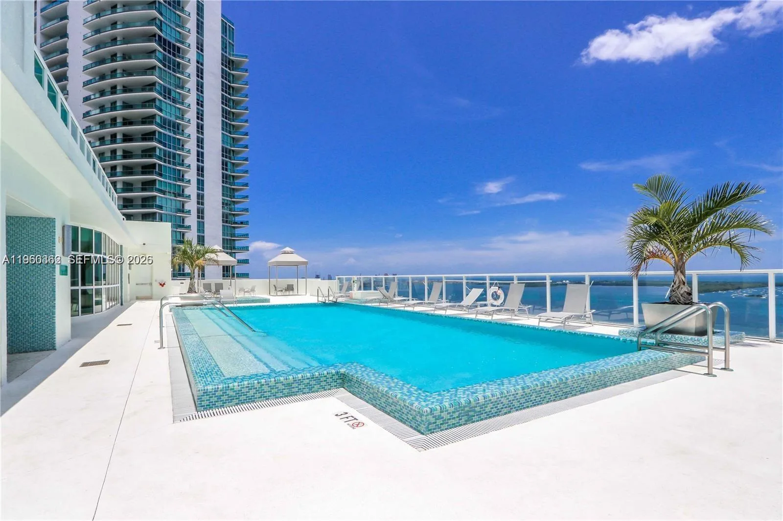 218 SE 14th St # 1406, Miami, FL 33131 photo 6