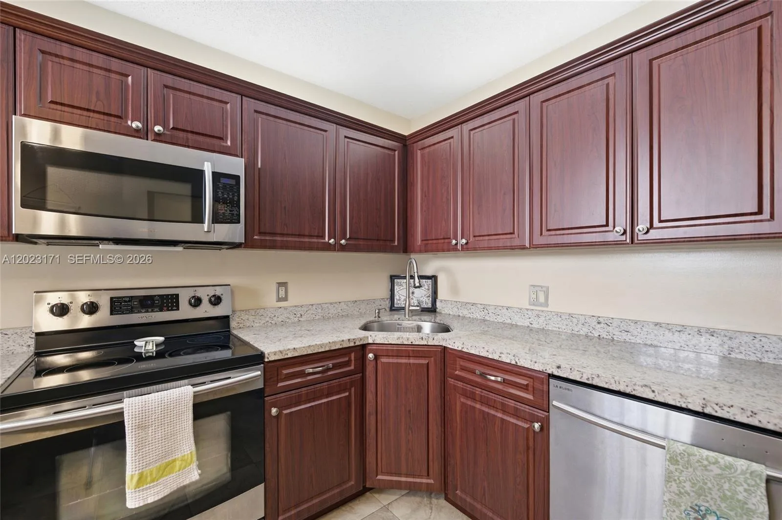 4111 Coral Tree Cir # 327, Coconut Creek, FL 33073 photo 7