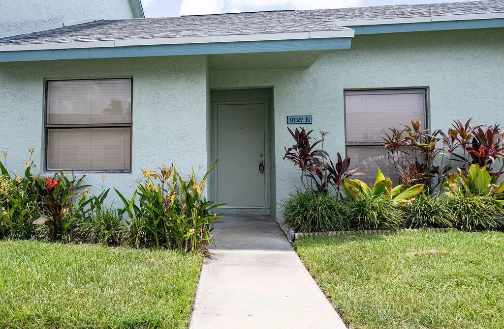 9127 SW 21st Street # E, Boca Raton, FL 33428 photo 2