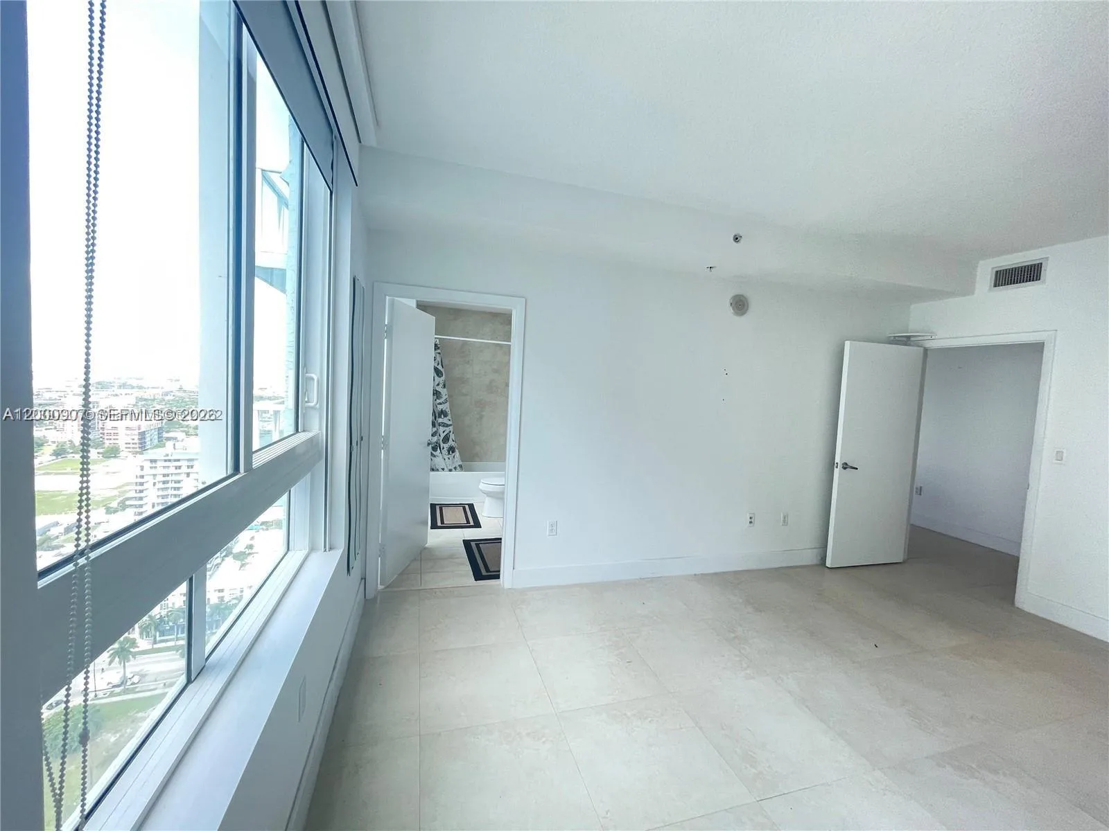 1900 N Bayshore Dr # 3311, Miami, FL 33132 photo 3