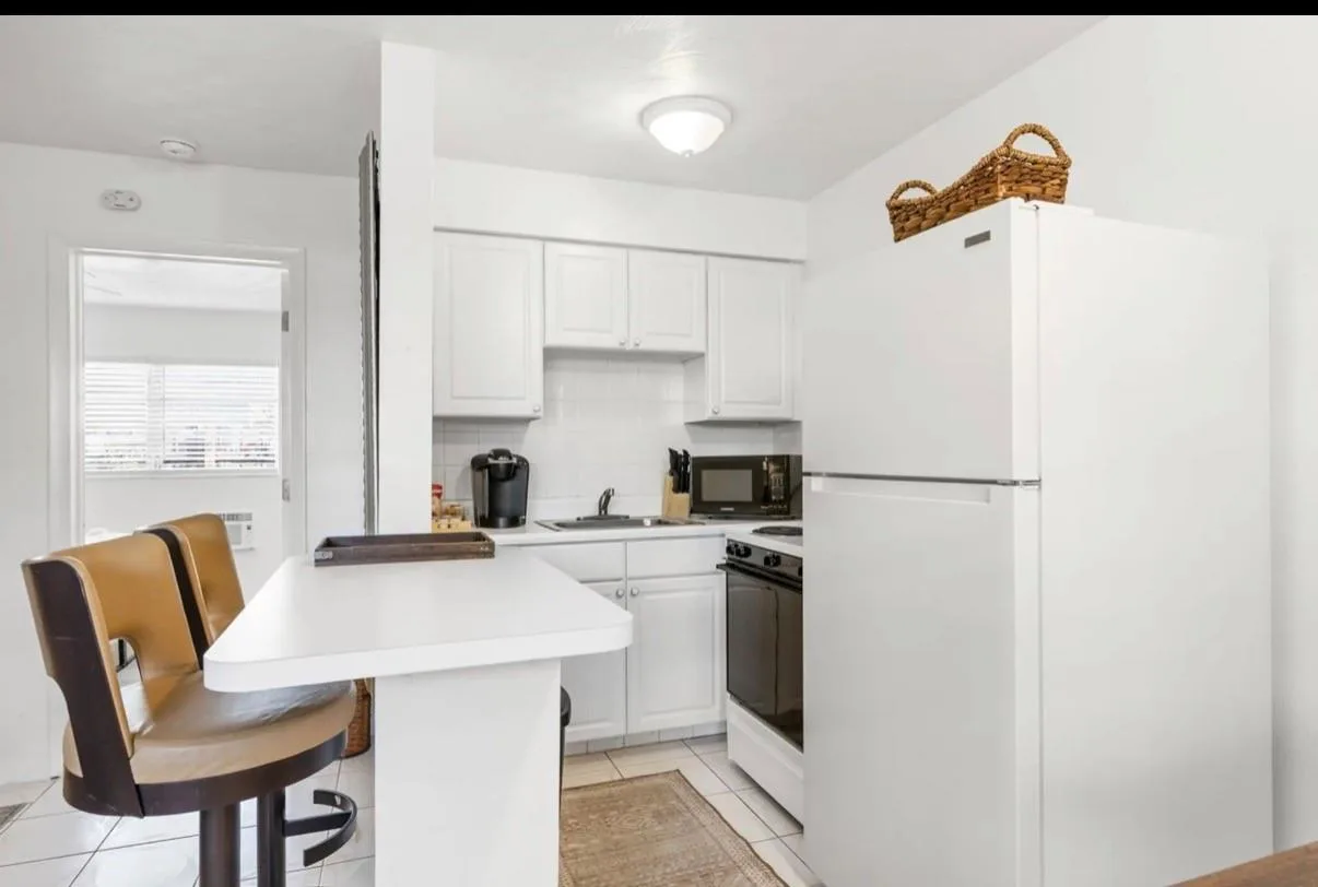 820 NE 16th Avenue # 7, Fort Lauderdale, FL 33304 photo 3