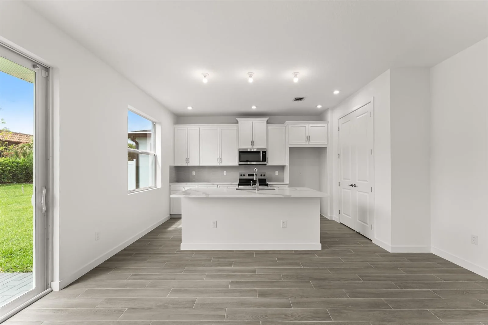7284 CLAUDELLE Street, Lake Worth, FL 33467