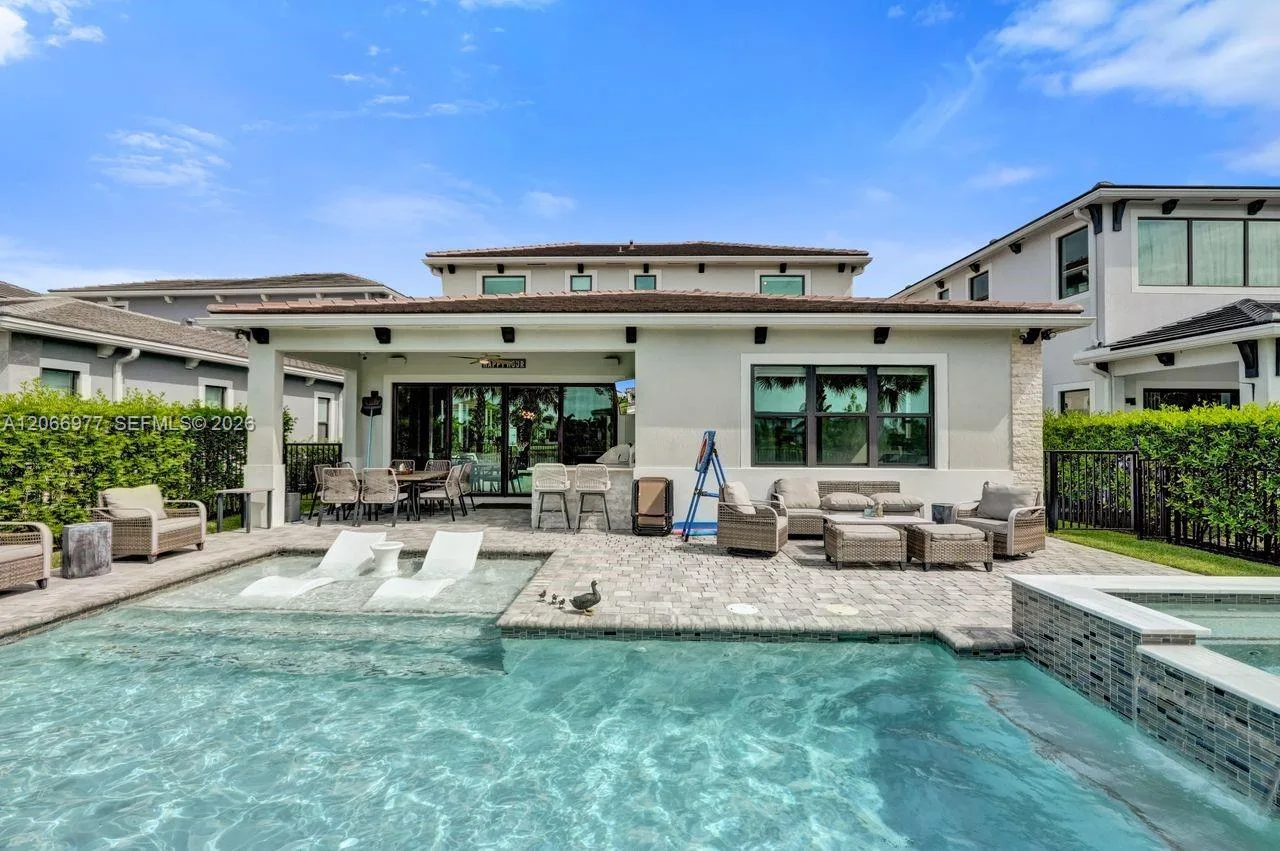 12474 Solana Bay Cir, Palm Beach Gardens, FL 33412