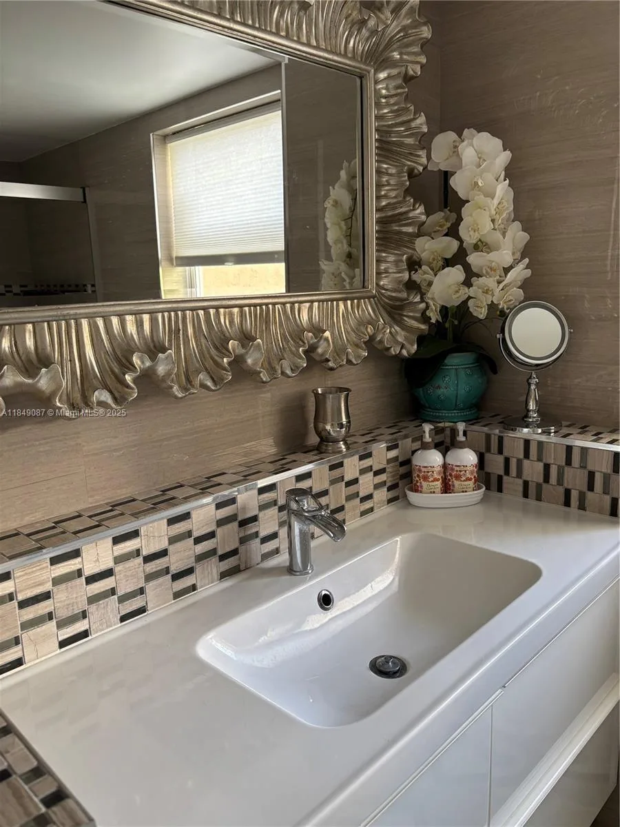 1865 S Ocean Dr # 4E, Hallandale Beach, FL 33009 photo 7