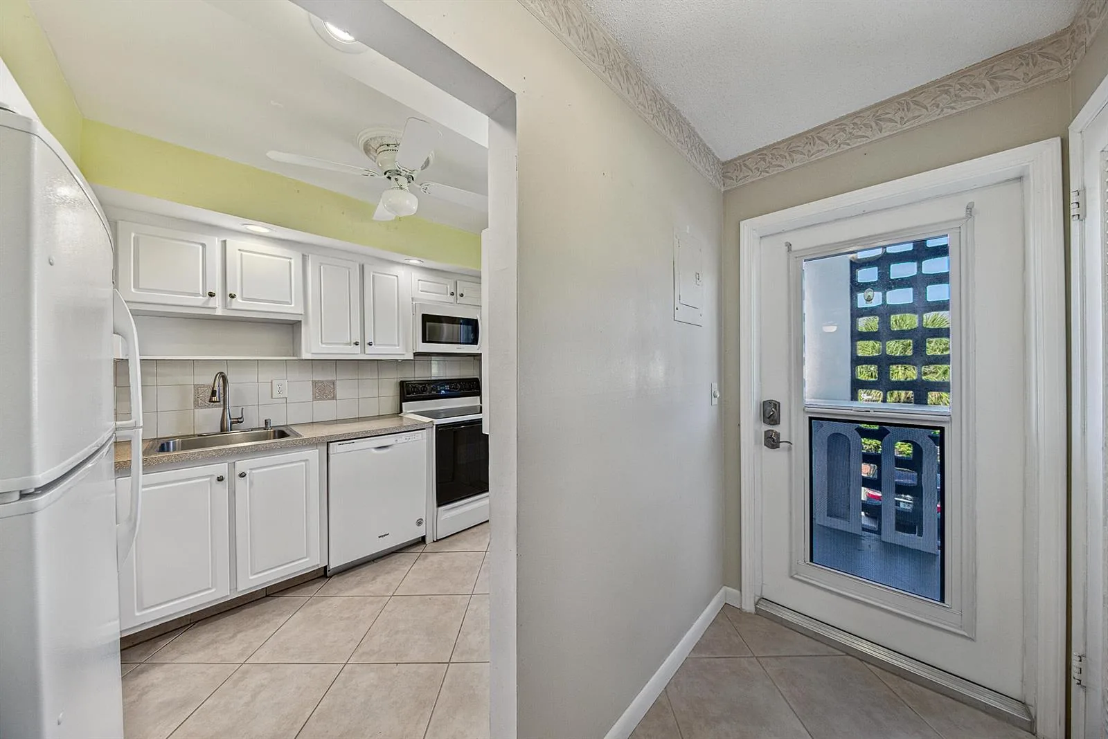 400 SE 10th Street # 205, Deerfield Beach, FL 33441 photo 13