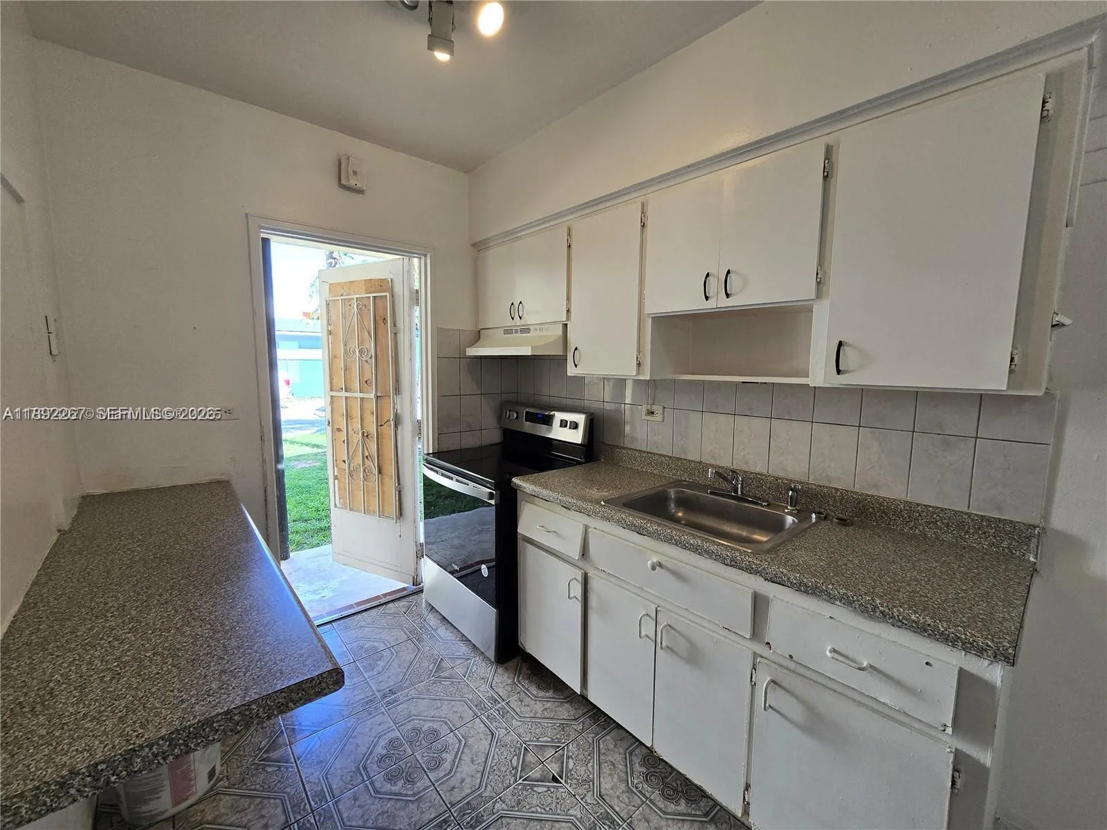 70 NW 77th St # 11, Miami, FL 33150 photo 10