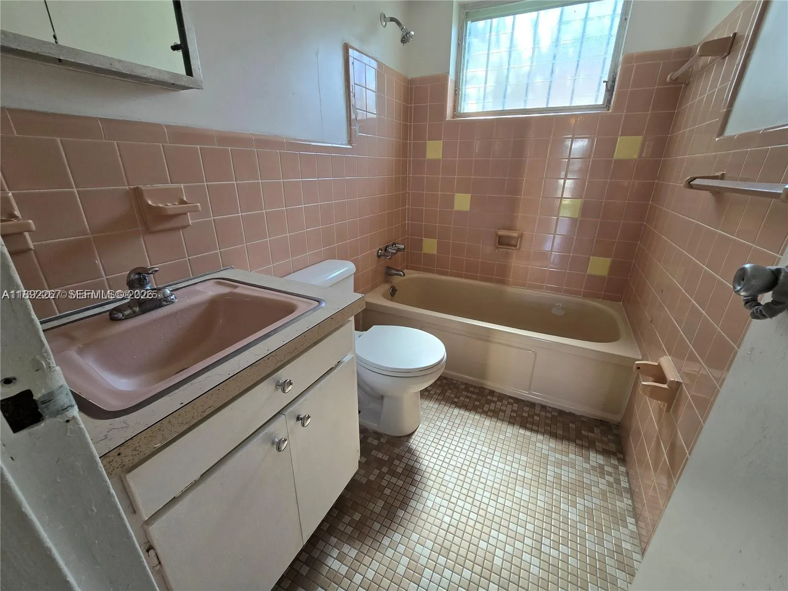 70 NW 77th St # 11, Miami, FL 33150 photo 4