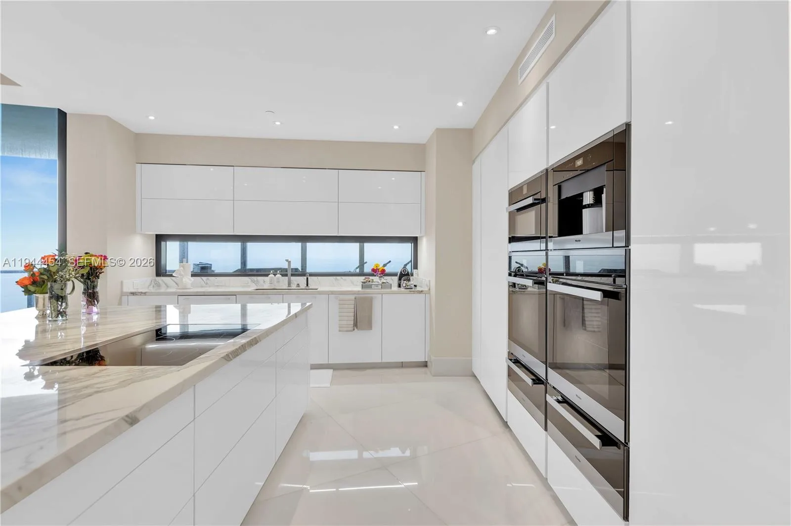18555 Collins Ave # 4601, Sunny Isles Beach, FL 33160 photo 12