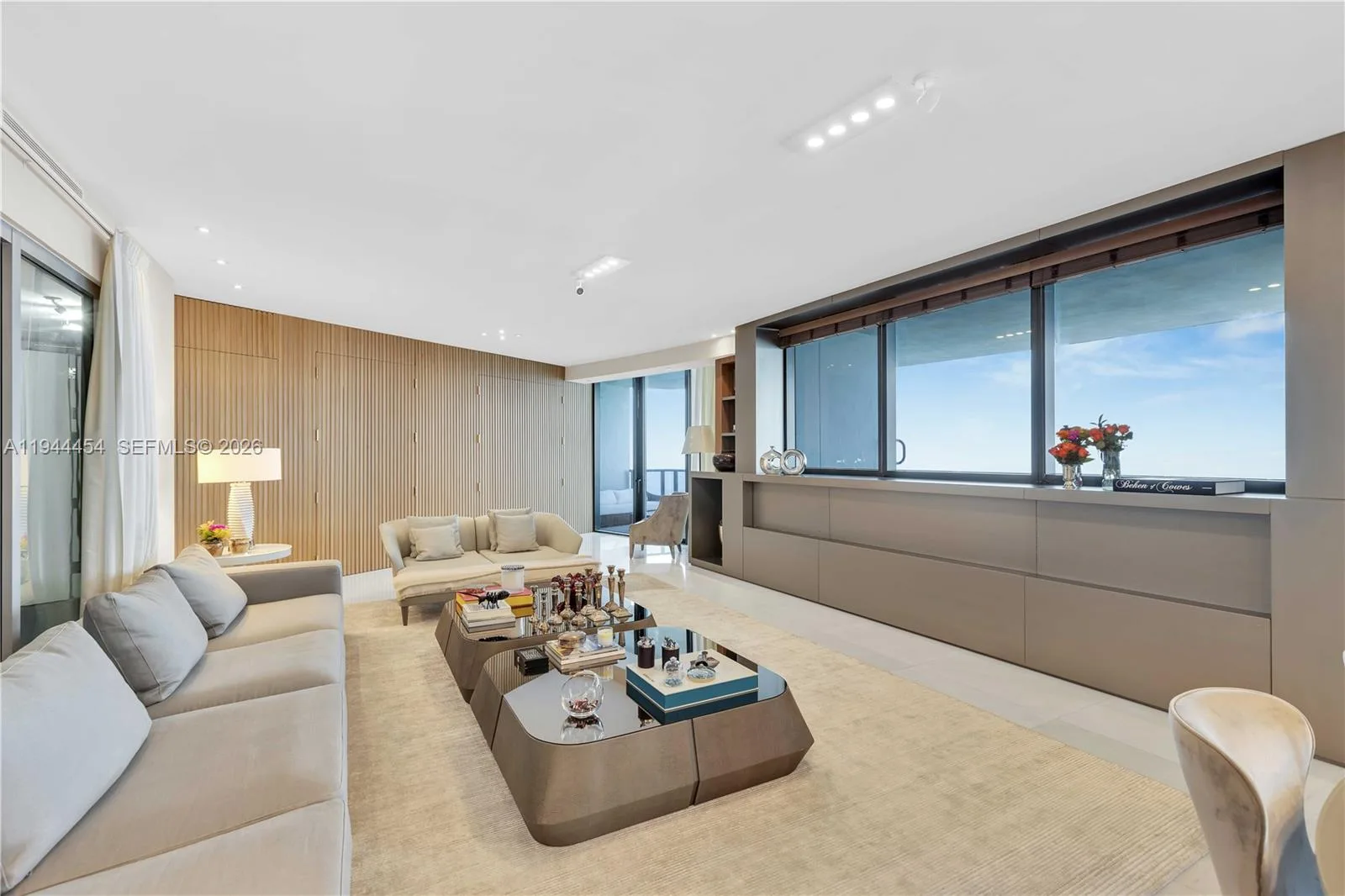 18555 Collins Ave # 4601, Sunny Isles Beach, FL 33160 photo 7