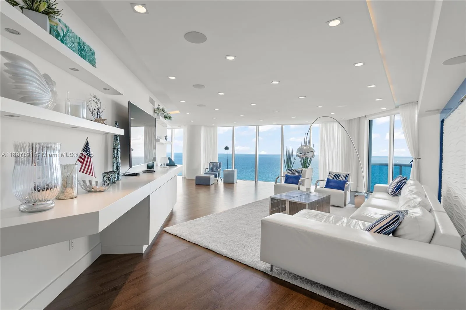 2711 S Ocean Dr # 2305, Hollywood, FL 33019