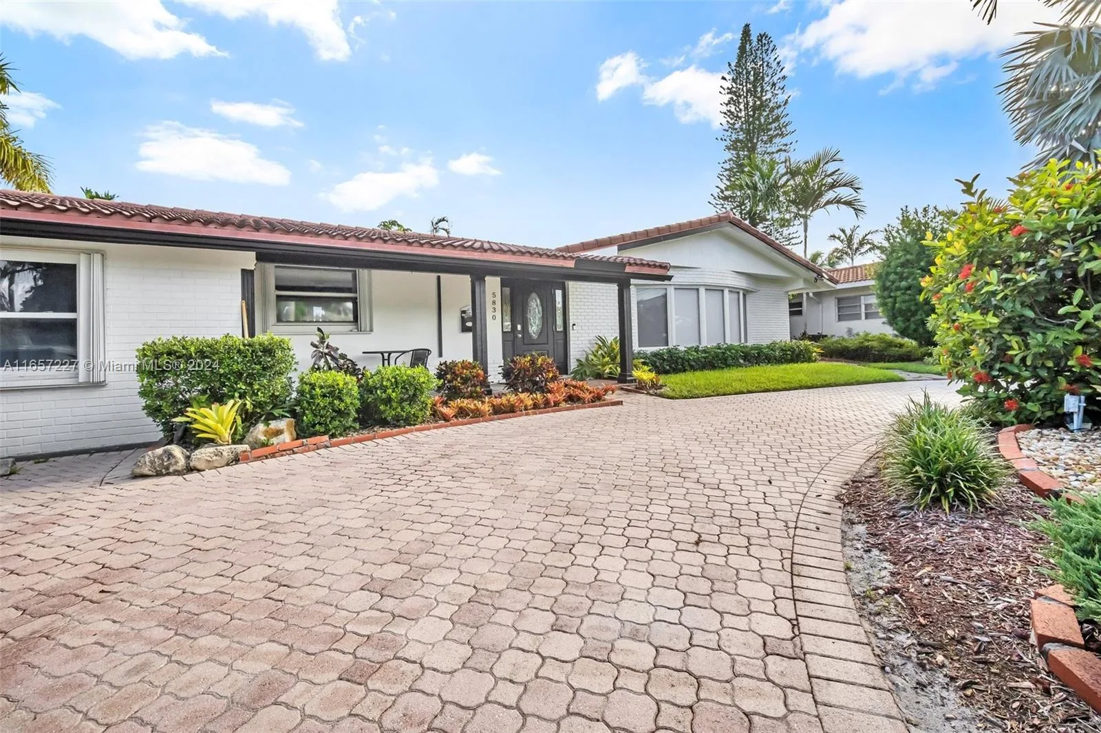 5830 NE 14th Rd, Fort Lauderdale, FL 33334 photo 6