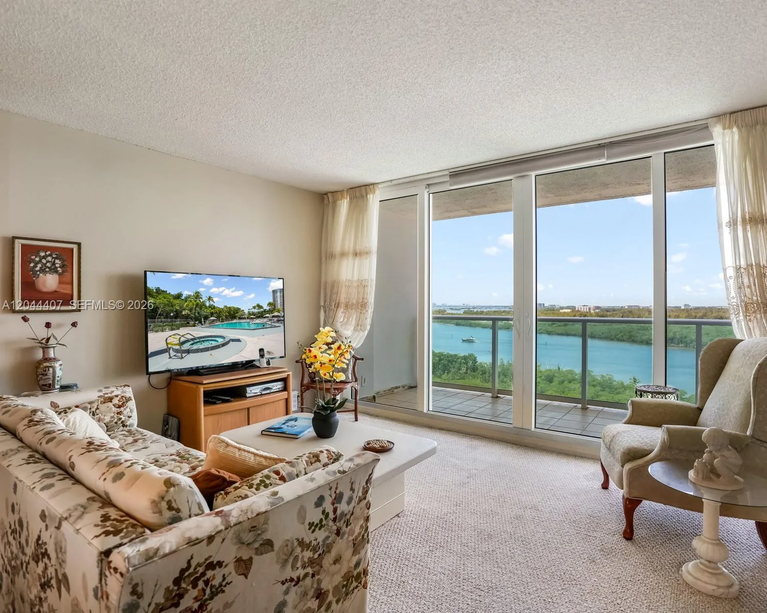 100 Bayview Dr # 1620, Sunny Isles Beach, FL 33160 photo 5