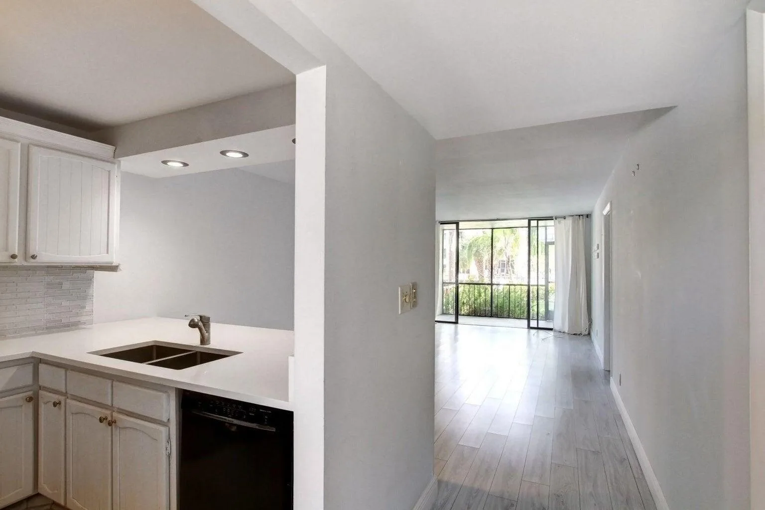 11 ROYAL PALM Way # 1040, Boca Raton, FL 33432