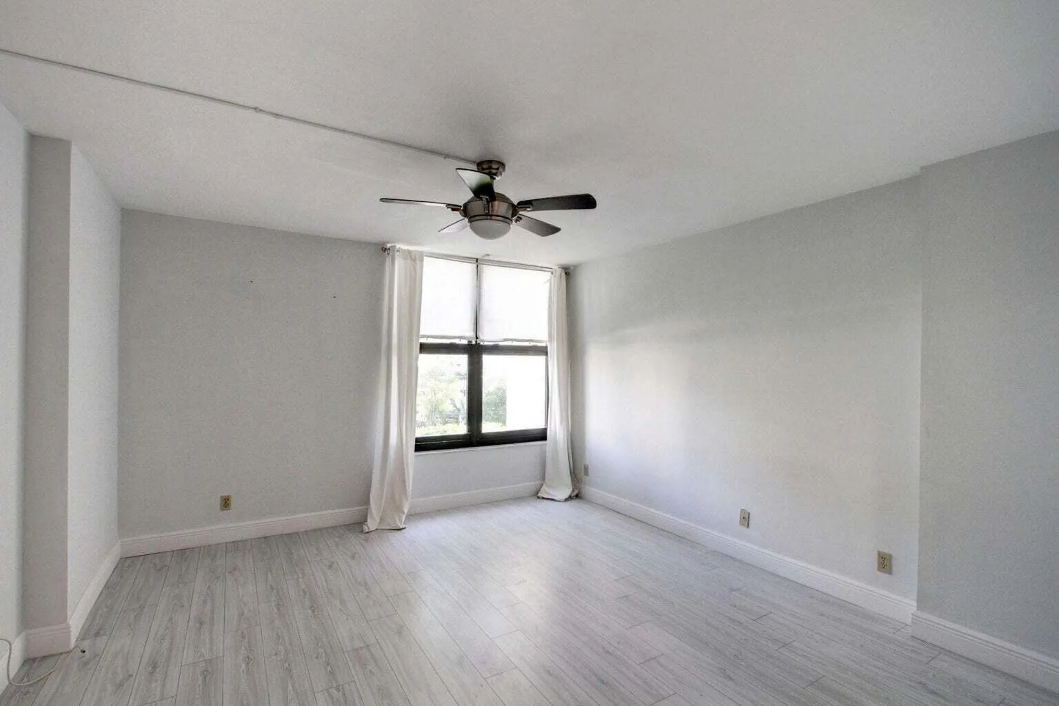 11 ROYAL PALM Way # 1040, Boca Raton, FL 33432 photo 10