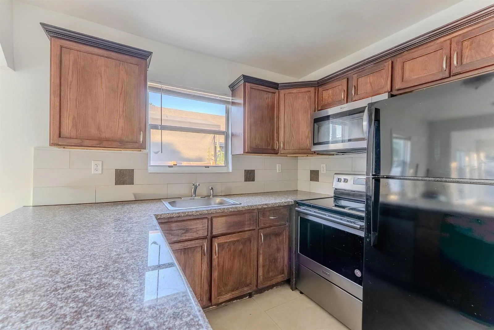 521 S 24th Avenue, Hollywood, FL 33020 photo 11