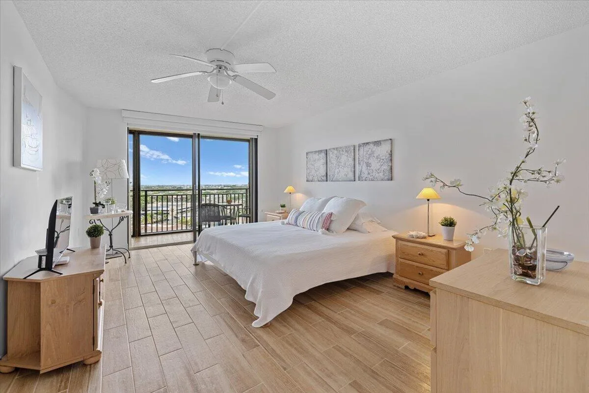 3912 S Ocean Boulevard # 1211, Highland Beach, FL 33487