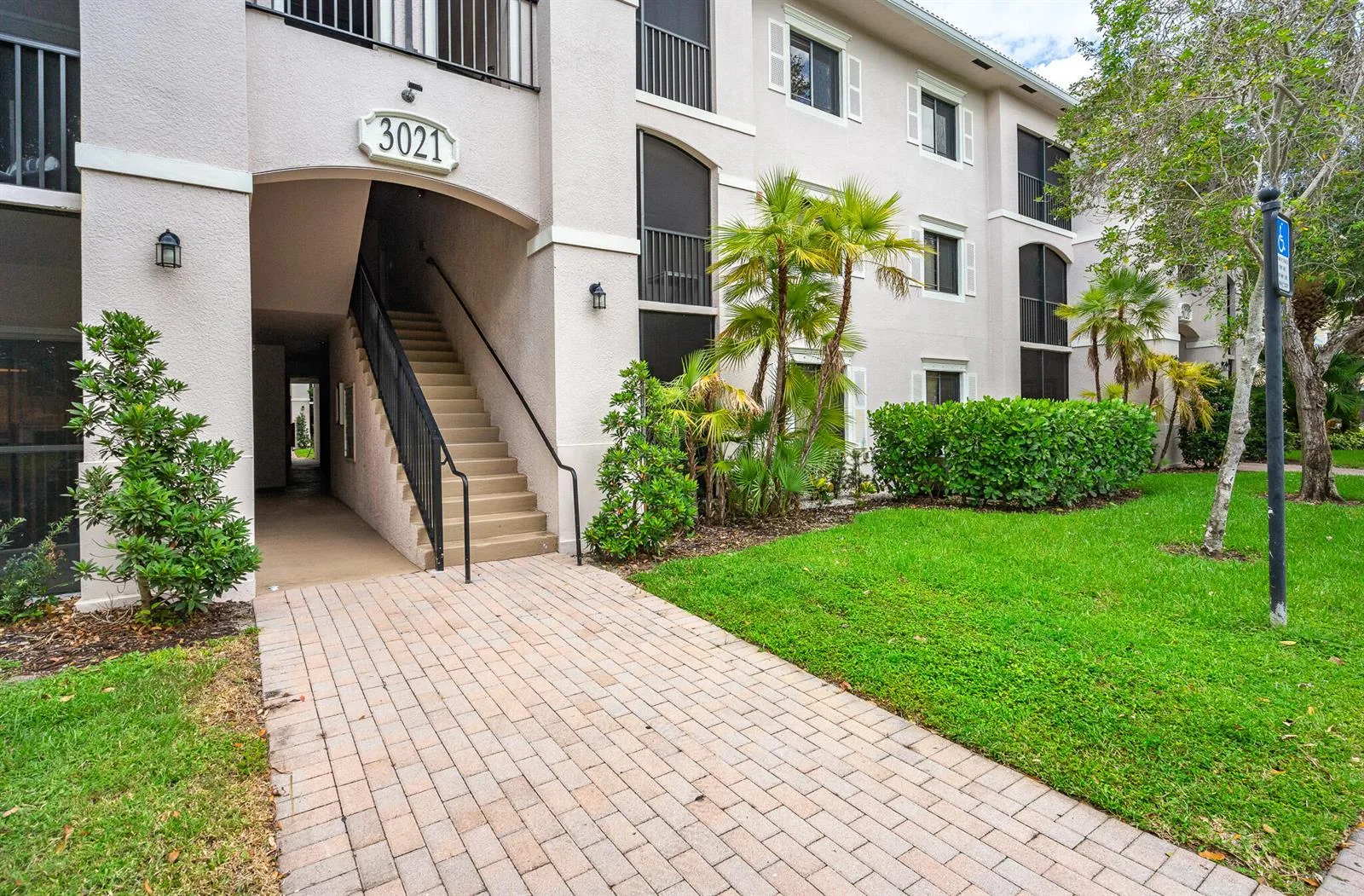 3021 Alcazar Place # 306, Palm Beach Gardens, FL 33410