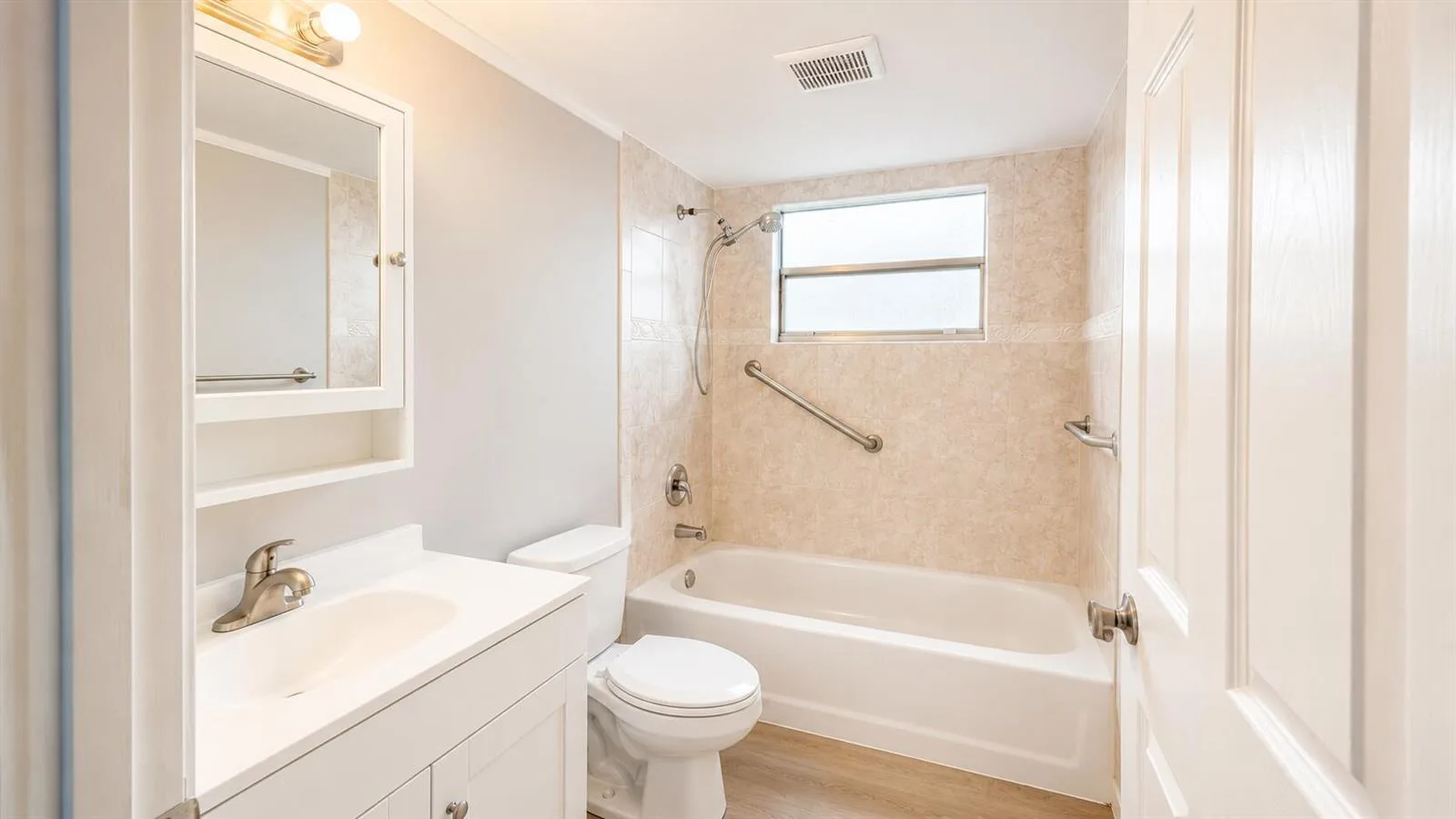 433 SAXONY J Way, Delray Beach, FL 33446 photo 8