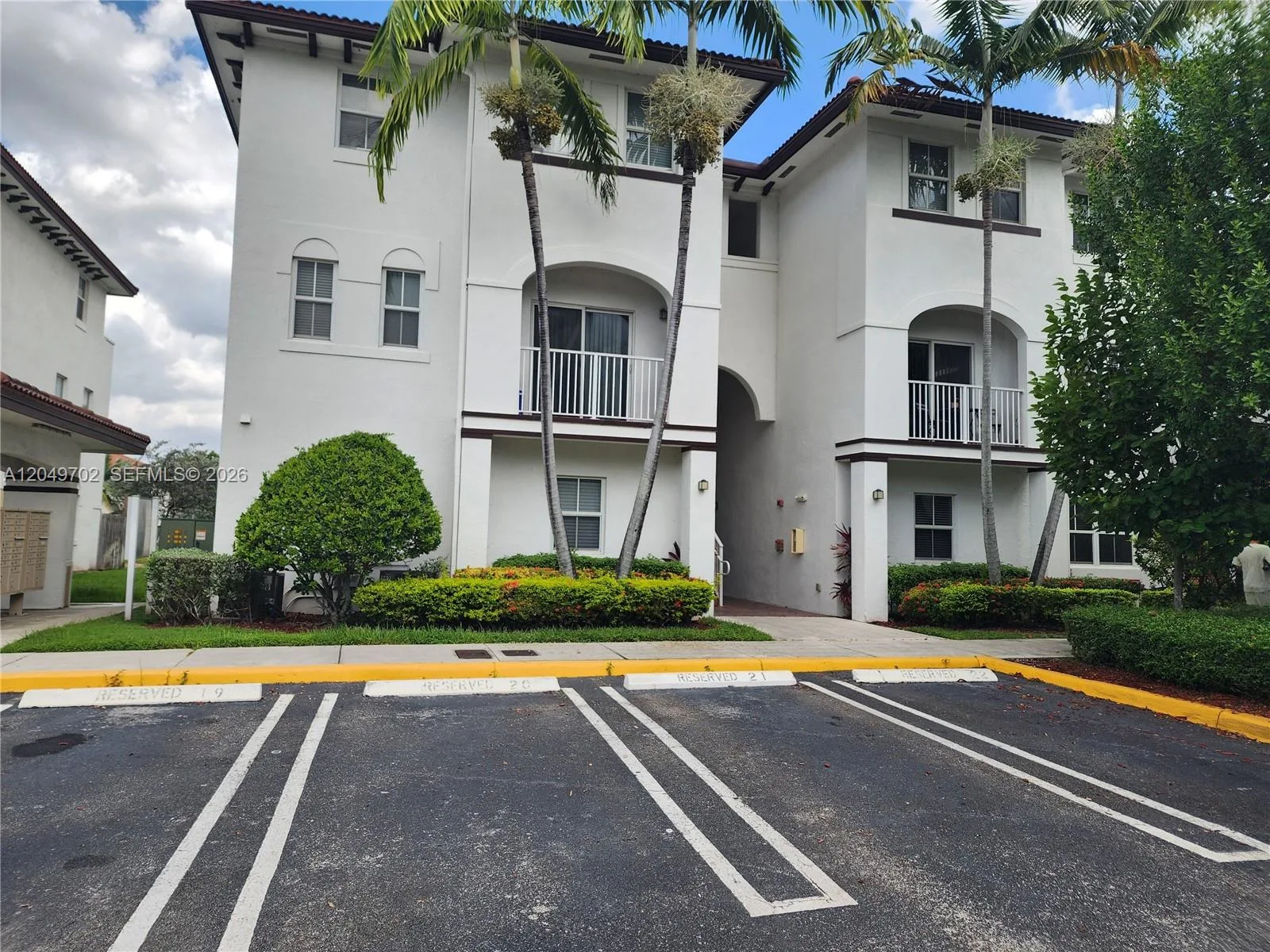 8960 NW 97th Ave # 102, Doral, FL 33178