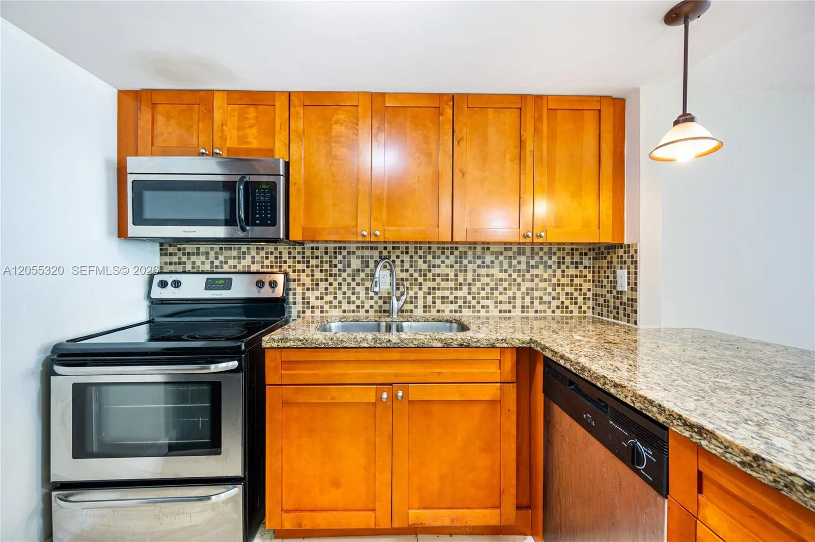601 Three Islands Blvd # 112, Hallandale Beach, FL 33009 photo 4