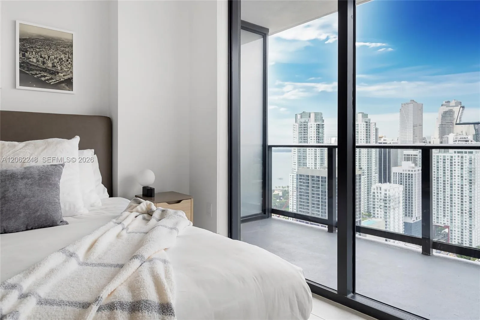 159 NE 6th St # 3808, Miami, FL 33132 photo 11