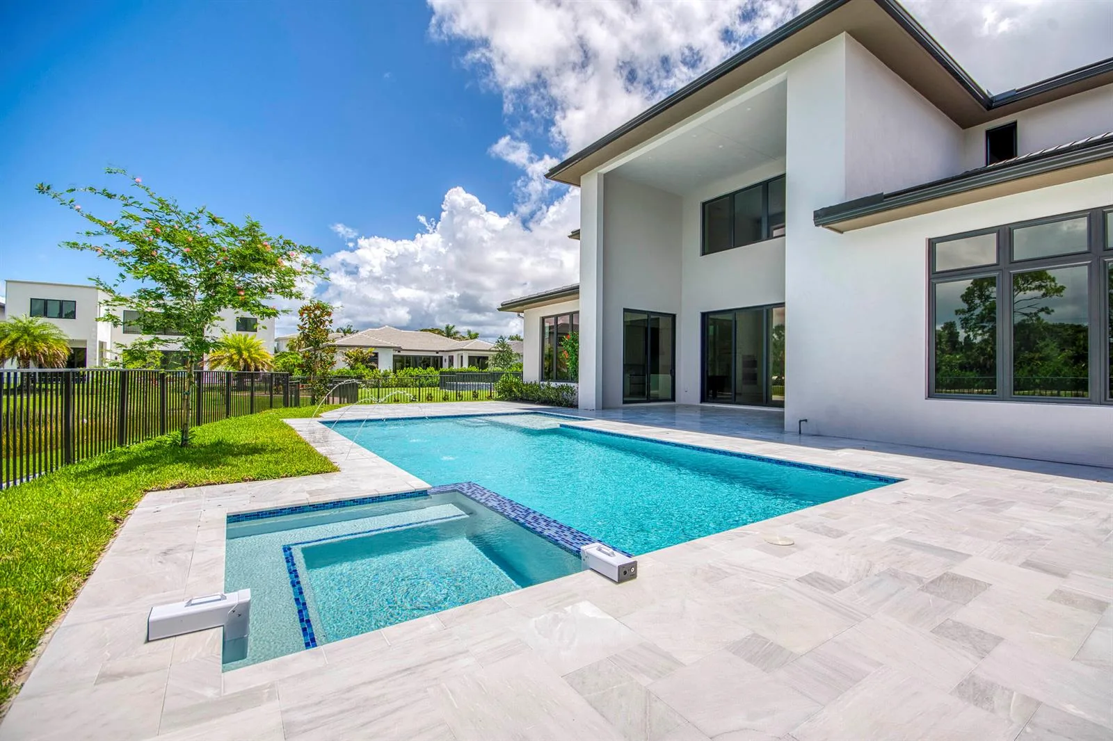 18409 Symphony Court, Jupiter, FL 33458 photo 2