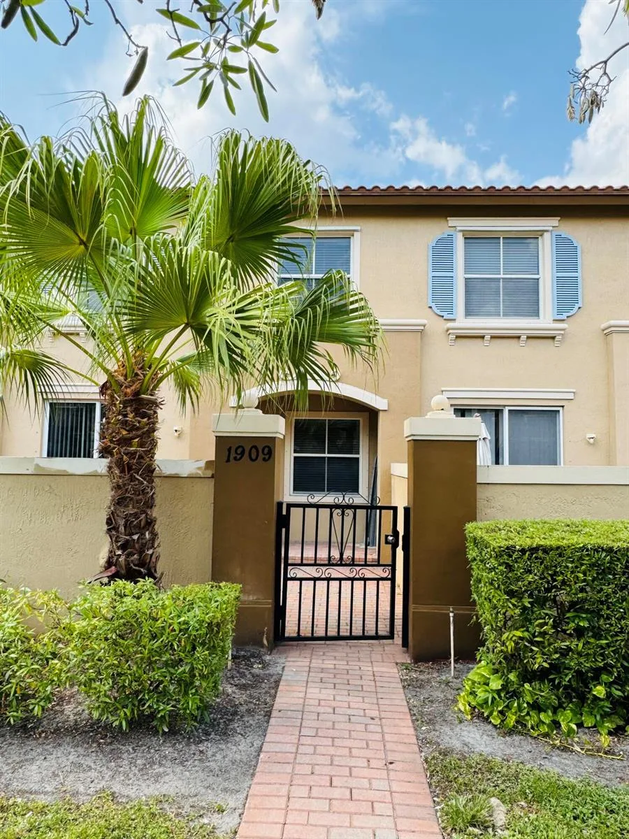 6550 Morgan Hill Trail # 1909, West Palm Beach, FL 33411