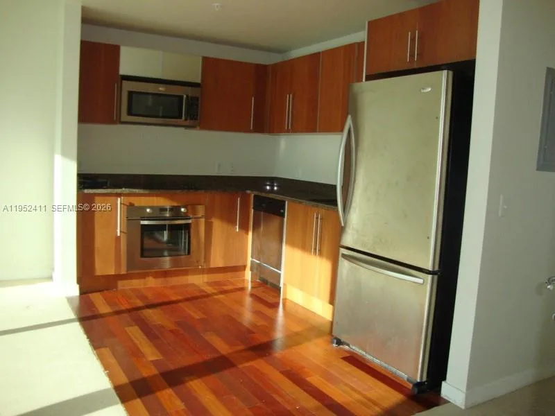 300 S Biscayne Blvd # T-3009, Miami, FL 33131