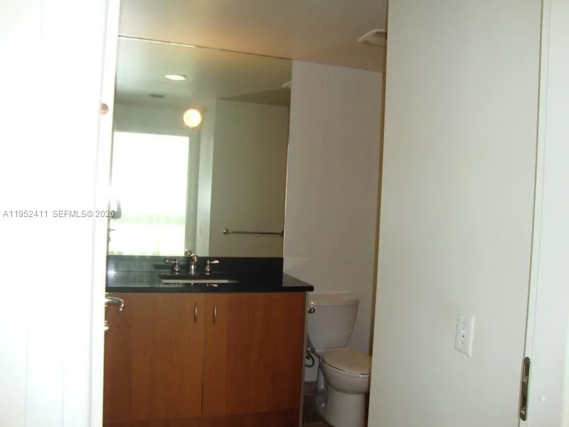 300 S Biscayne Blvd # T-3009, Miami, FL 33131 photo 11