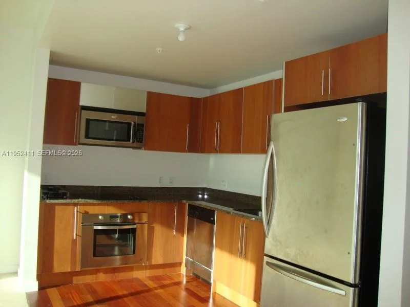 300 S Biscayne Blvd # T-3009, Miami, FL 33131 photo 3