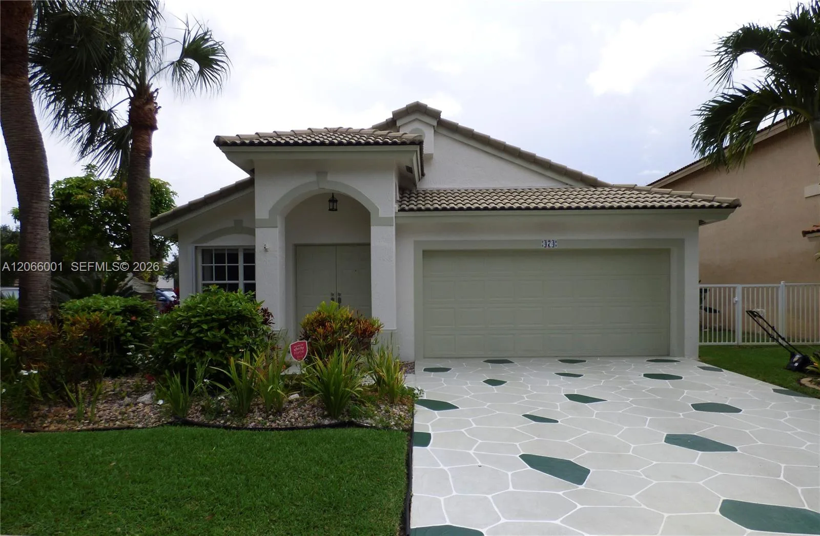 474 SW 205th Ave, Pembroke Pines, FL 33029 — zdjęcie 2