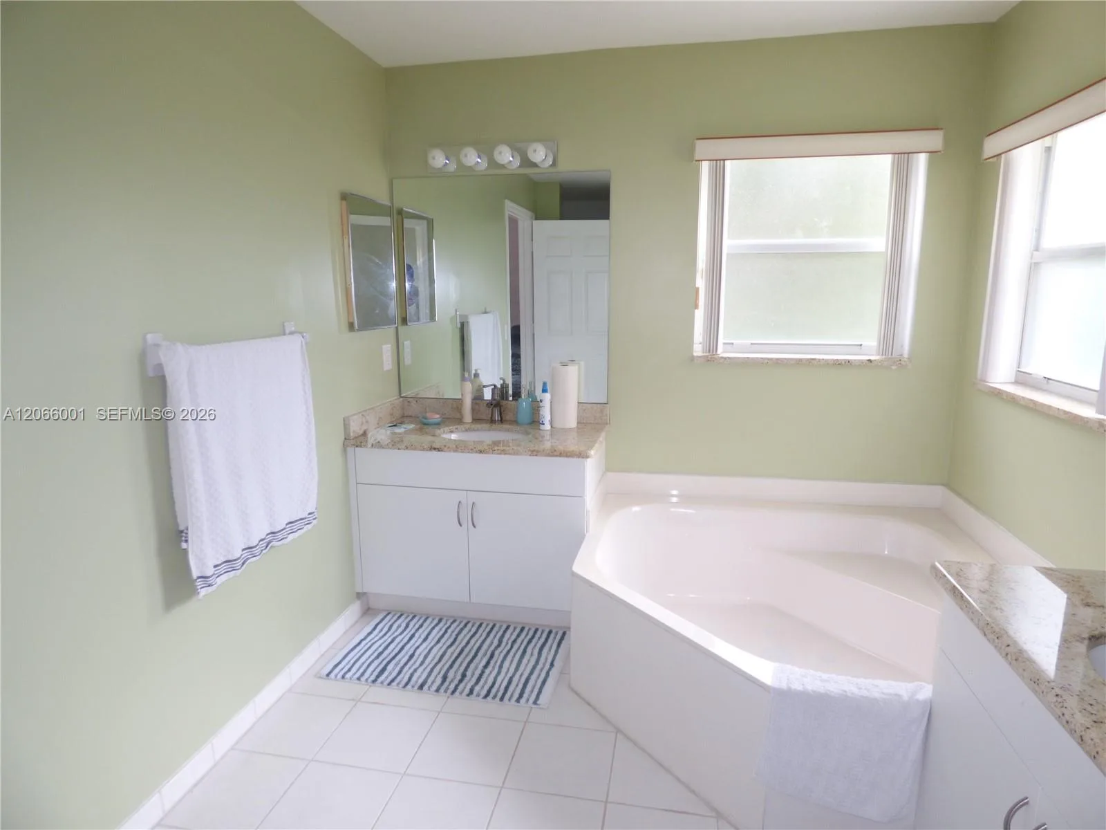474 SW 205th Ave, Pembroke Pines, FL 33029 photo 8