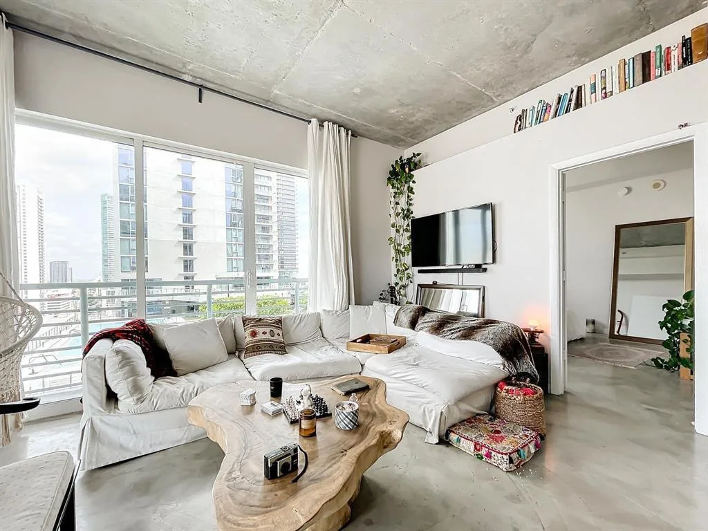 234 NE 3rd Street # 1901, Miami, FL 33132