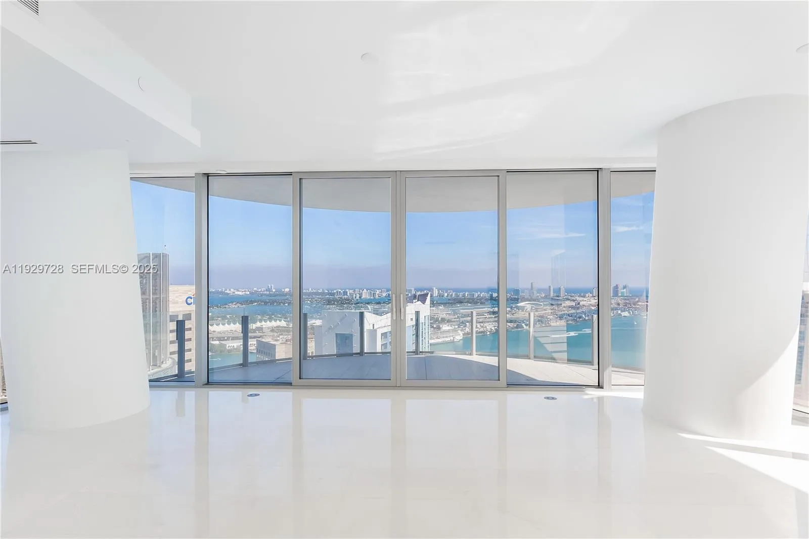 300 Biscayne Blvd Way # 4401, Miami, FL 33131 photo 8
