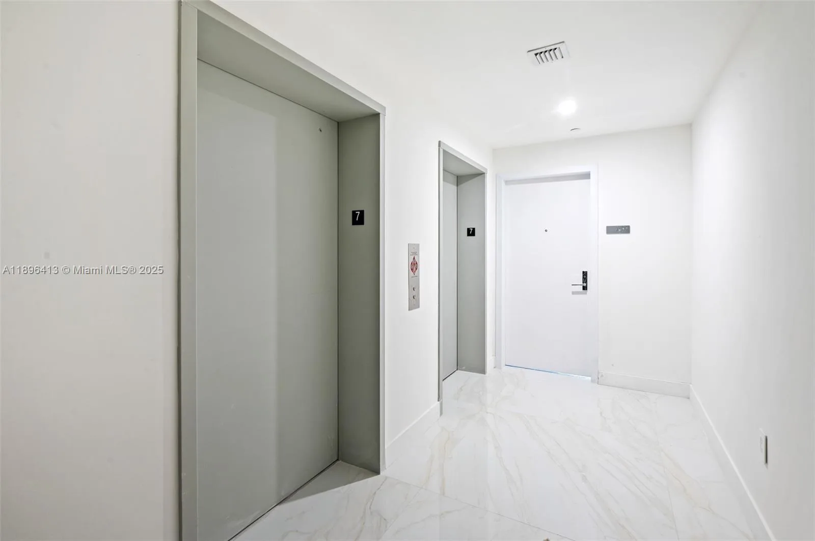 700 NE 24th St # 702, Miami, FL 33137 photo 5
