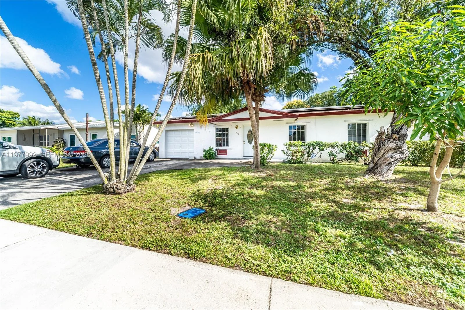 419 SW 80th Ave, Pompano Beach, FL 33068 photo 2